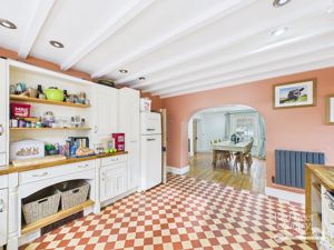 Kitchen- click for photo gallery